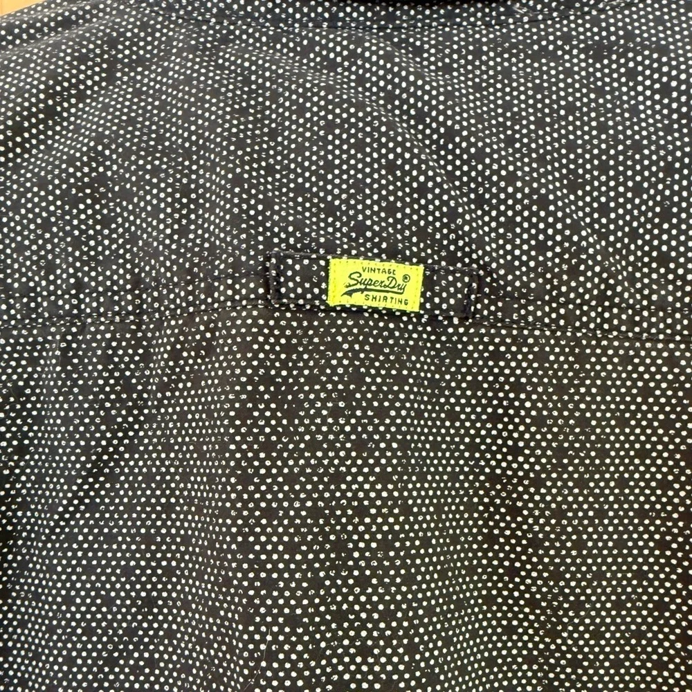 Superdry Men's Black and Green Patterned Shirt - Picture 12 of 12